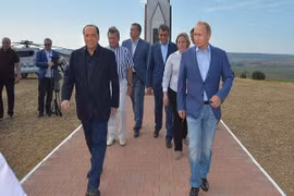 Kiev "cấm cửa" cựu Thủ tướng Italia đến lãnh thổ Ukraine trong 3 năm