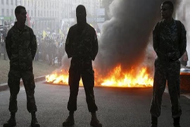 Chính trị gia Ba Lan: Nhóm Right Sector ở Ukraine nguy hiểm như IS