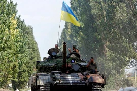 Lực lượng Donbass công bố xe tăng Ukraine được trang bị thiết bị Mỹ 