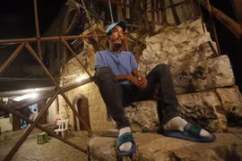 Bi kịch của một gia đình trẻ muốn rời bỏ vùng đất khủng hoảng Lebanon 