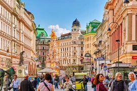 Đặc vụ KGB và độc chiêu tuyển mộ gián điệp ở Áo