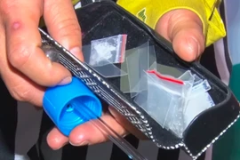 Sử dụng trái phép chất ma túy sẽ bị phạt cảnh cáo hoặc phạt tiền từ 500.000 - 1.000.000 đồng