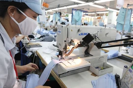 Chấm dứt hợp đồng với người lao động một cách vô cớ là vi phạm pháp luật 