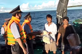 Xây dựng “thế trận lòng dân” trên biển để bảo vệ chủ quyền biển, đảo Tổ quốc 