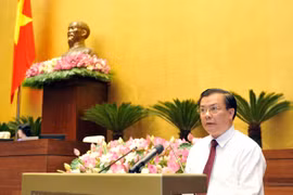 Lĩnh vực giao thông vận tải phải gánh nhiều loại phí nhất