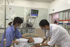 Tiến sĩ muốn hành nghề phải học thêm