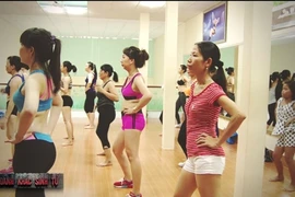 Khoảnh khắc sinh tử: Hai lần chiến thắng bệnh ung thư 