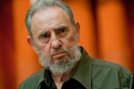 Lãnh tụ Fidel Castro qua đời ở tuổi 90