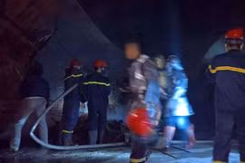 Xảy cháy xưởng sản xuất mây tre đan trong đêm