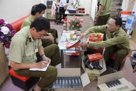 Hai công ty dược dùng phiếu kiểm nghiệm giả để công bố sản phẩm 