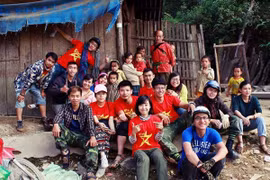 Chuyện chưa từng kể về những người “cứu hộ” chuyến xe định mệnh