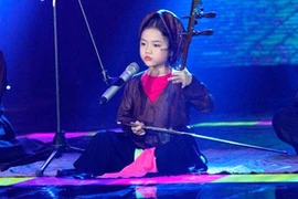 Tú Thanh lập kỷ lục Guiness Việt Nam