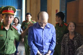 Người nước ngoài sát hại bạn trong khách sạn