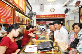 Giá vàng tuần tới có thể cán mốc 37 triệu đồng/lượng