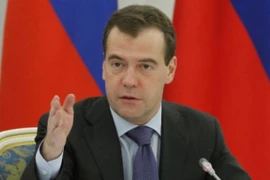 Sốc: Hàng nghìn người Nga đòi Thủ tướng Medvedev từ chức