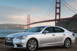 Lexus LS quyết không chịu thua Mercedes-Benz S-Class