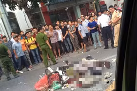 Hà Nội: Cô gái đi xe đạp điện bị ô tô cán tử vong ở ngã tư Trần Phú