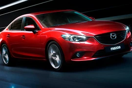 Giảm giá hơn trăm triệu, Mazda 6 quyết đấu Camry