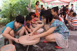 Thị trường 1-6: Quà tặng thiết thực lên ngôi