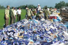 Buôn bán thuốc lá lậu có thể bị phạt tù tới 15 năm