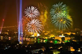 Hân hoan chào đón năm mới Giáp Ngọ trên mọi miền Tổ quốc