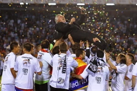 Chùm ảnh: Real Madrid mở đại tiệc đón Cúp Nhà Vua