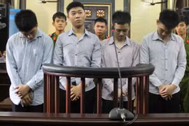 Băng cướp đánh gãy xương đùi NSƯT Hồng Vân lĩnh án 