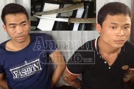 Thanh niên "cứng" vác kiếm chạy thục mạng khi gặp 141