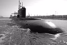 Mùng 4 Tết, tàu ngầm HQ-183 TP. Hồ Chí Minh lên đường về Việt Nam