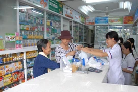 Thuốc đạt tiêu chuẩn do WHO thẩm định, giảm 30% giá thành sau khi gia công tại Việt Nam