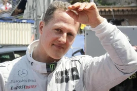 Nóng: Michael Schumacher bừng tỉnh sau 6 tháng hôn mê