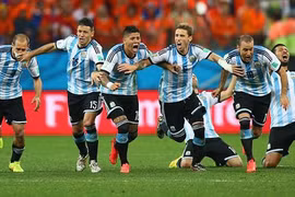 Sau 24 năm chờ đợi, Argentina vào chung kết gặp Đức