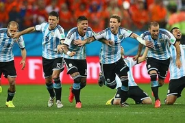 Sau 24 năm chờ đợi, Argentina vào chung kết gặp Đức