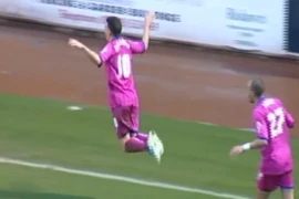 Cầu thủ Anh ăn mừng bàn thắng kiểu Flappy Bird