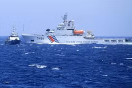 Trung Quốc đe dọa sử dụng “biện pháp mạnh” với tàu CSB Việt Nam