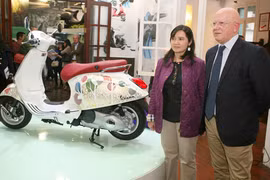 Ngắm tranh siêu thực của Thắm Pôông trên Primavera “Mùa xuân” 