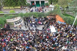 Trung Quốc: Dẫm đạp ở trường tiểu học, 37 học sinh thương vong