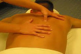 Suýt mất mạng vì bắt nữ chủ quán massage phải phục vụ riêng