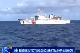 Trung Quốc ngang nhiên xâm phạm dù treo biểu ngữ hòa bình