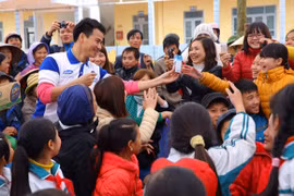 Vinamilk dành 8 tỷ đồng cho quỹ sữa "Vươn cao Việt Nam"