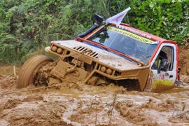 35 đội tranh tài tại giải đua xe địa hình Việt Nam 2014