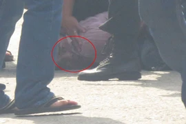 Cảnh sát nổ súng khống chế thành công kẻ bắt cóc phụ nữ làm con tin