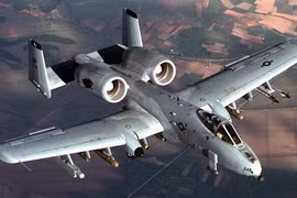 Xem "lợn lòi" A-10 thể hiện uy lực