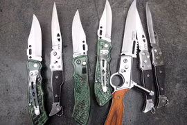 Thu giữ 4.000 con dao bấm sắc nhọn