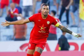 HLV Kim Sang-sik đề xuất nhập tịch thêm 2 ngoại binh Brazil cho ĐT Việt Nam