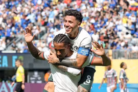 Tân binh "1 tuần" rực sáng đưa Chelsea vào chung kết