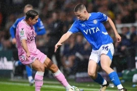 Tiền đạo Việt kiều cao 1m90 rời Anh về V-League thi đấu