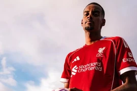 Top 10 'bom tấn' đắt giá nhất hè 2025: Ngoại hạng Anh thống trị