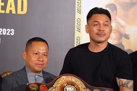 Chủ tịch Liên đoàn Quyền Anh Việt Nam vắng mặt bất thường khi sang Mỹ