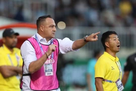 Đội bóng của HLV Park Hang-seo mời người cũ Công an Hà Nội FC về dẫn dắt